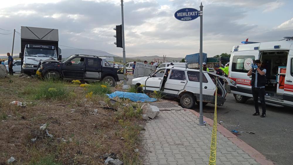 Konya’da Kadir ve Fatma Yıldız çiftinin öldüğü kaza anı kamerada 9